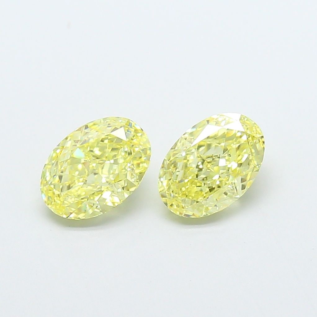 Loose Diamond - OVAL 1.08ct Fancy Intense Yellow VS1: Loose Diamond - OVAL 1.08ct Fancy Intense Yellow VS1 Source: This is a real non-mined Diamond that has been grown in a lab Shape: OVAL Carats: 1.08 Color: Fancy Intense Yellow Certification: IGI Video