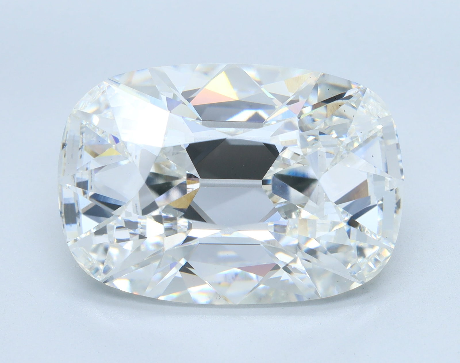 Loose Diamond - OLD MINER 15.12ct F VS1: Loose Diamond - OLD MINER 15.12ct F VS1 Source: This is a real non-mined Diamond that has been grown in a lab Shape: OLD MINER Carats: 15.12 Color: F Clarity: VS1 Certification: IGI Condition: Pre-Own