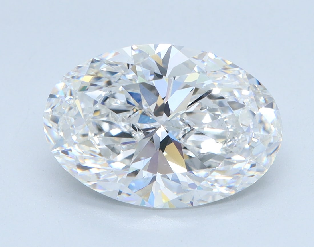 Loose Diamond - OVAL 3.19ct E VS2: Loose Diamond - OVAL 3.19ct E VS2 Source: This is a real non-mined Diamond that has been grown in a lab Shape: OVAL Carats: 3.19 Color: E Clarity: VS2 Certification: IGI Condition: Pre-Owned PLEASE NO