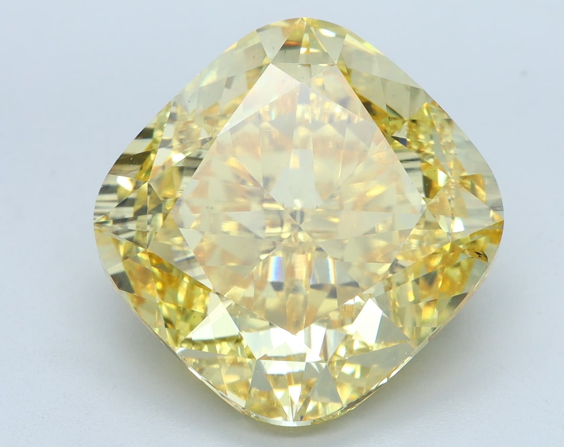 Loose Diamond - CUSHION 10.33ct YELLOW VS2: Loose Diamond - CUSHION 10.33ct YELLOW VS2 Source: This is a real non-mined Diamond that has been grown in a lab Shape: CUSHION Carats: 10.33 Color: YELLOW Clarity: VS2 Certification: IGI Condition: P