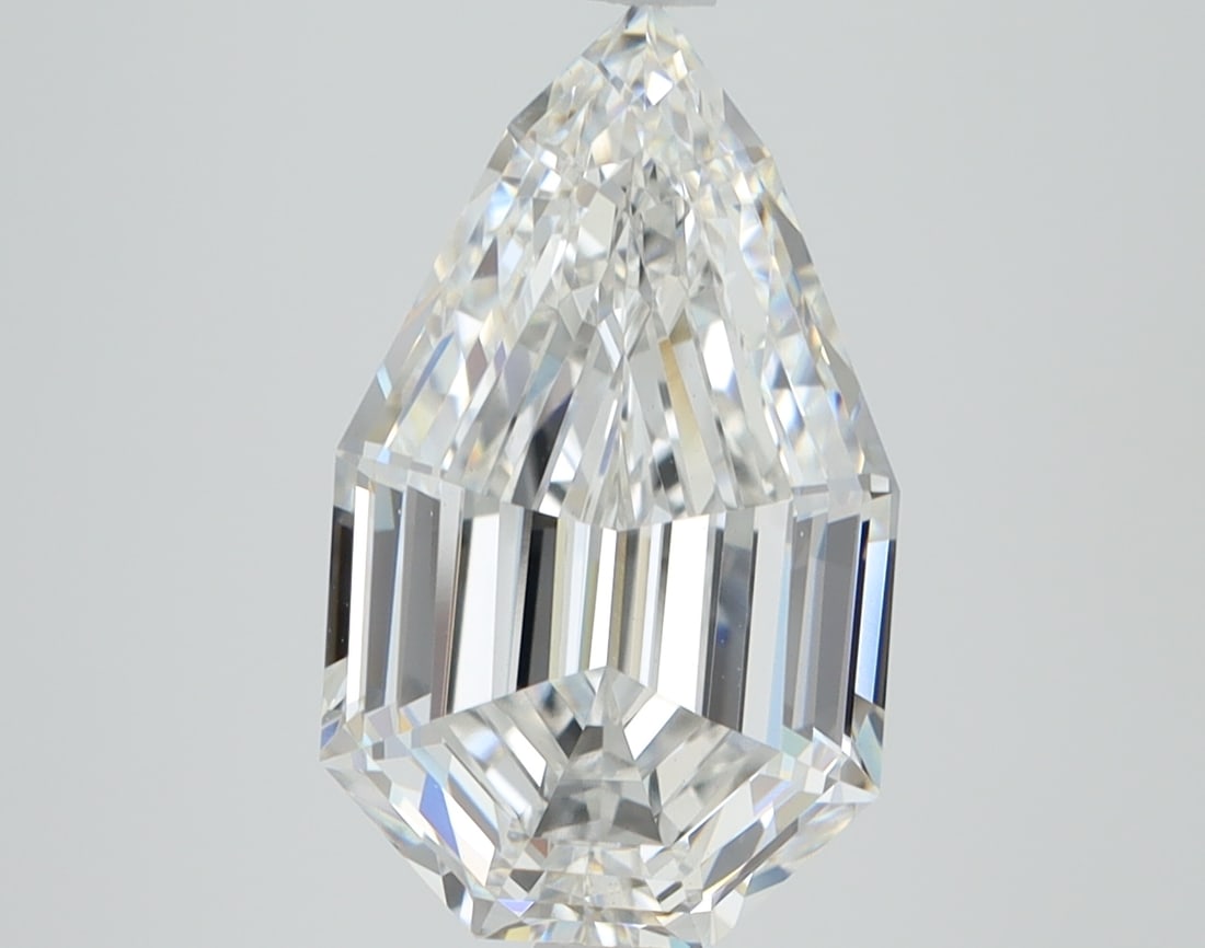 Loose Diamond - PEAR STEP 3.71ct E VVS2: Loose Diamond - PEAR STEP 3.71ct E VVS2 Source: This is a real non-mined Diamond that has been grown in a lab Shape: PEAR STEP Carats: 3.71 Color: E Clarity: VVS2 Certification: IGI Condition: Pre-Own