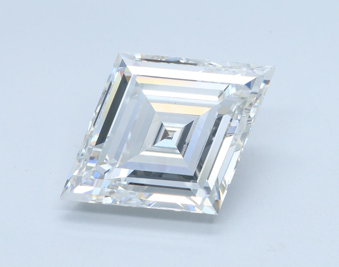 Loose Diamond - LOZENGE 3.59ct F VS1: Loose Diamond - LOZENGE 3.59ct F VS1 Source: This is a real non-mined Diamond that has been grown in a lab Shape: LOZENGE Carats: 3.59 Color: F Clarity: VS1 Certification: IGI Condition: Pre-Owned PLE
