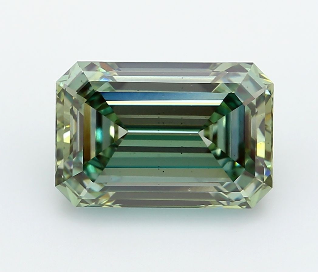 Loose Diamond - EMERALD 5.04ct Fancy Intense Green VS2: Loose Diamond - EMERALD 5.04ct Fancy Intense Green VS2 Source: This is a real non-mined Diamond that has been grown in a lab Shape: EMERALD Carats: 5.04 Color: Fancy Intense Green Certification: IGI V