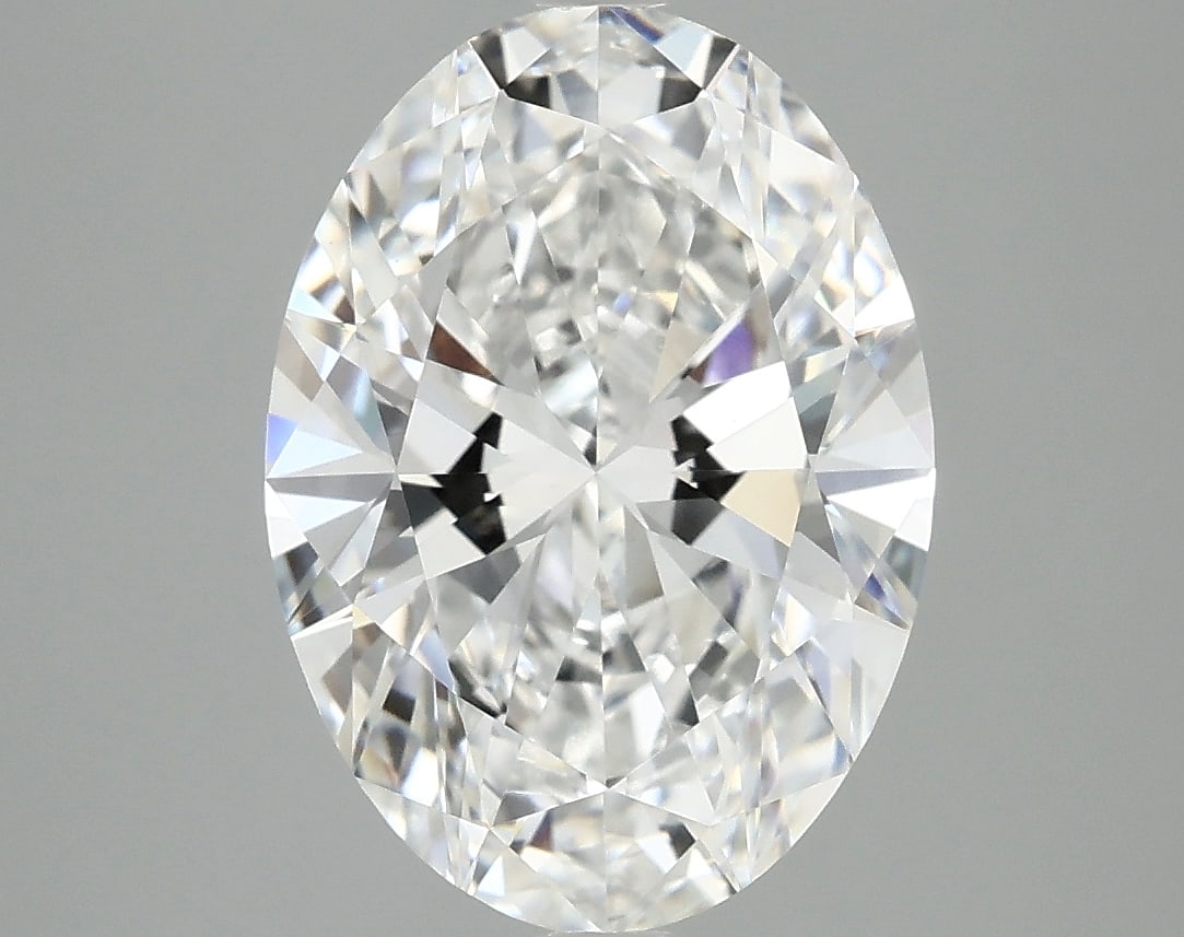 Loose Diamond - OVAL 3.84ct D VS1: Loose Diamond - OVAL 3.84ct D VS1 Source: This is a real non-mined Diamond that has been grown in a lab Shape: OVAL Carats: 3.84 Color: D Clarity: VS1 Certification: IGI Condition: Pre-Owned PLEASE NO