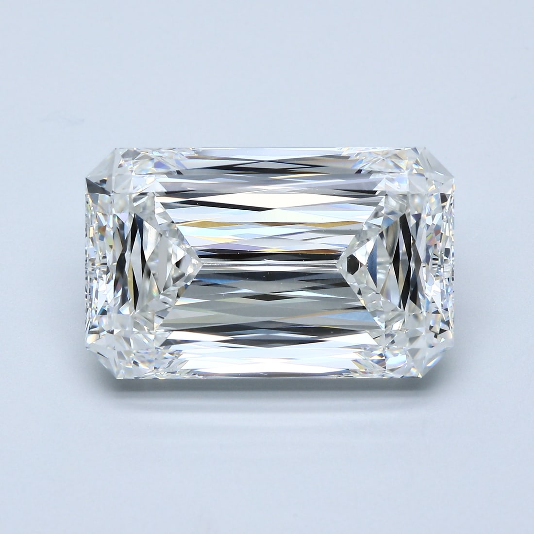 Loose Diamond - OLD MINER 15.1ct F VVS2: Loose Diamond - OLD MINER 15.1ct F VVS2 Source: This is a real non-mined Diamond that has been grown in a lab Shape: OLD MINER Carats: 15.1 Color: F Clarity: VVS2 Certification: IGI Condition: Pre-Own