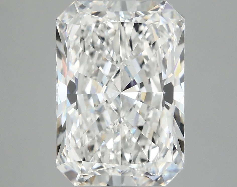 Loose Diamond - RADIANT 3.89ct D VS1: Loose Diamond - RADIANT 3.89ct D VS1 Source: This is a real non-mined Diamond that has been grown in a lab Shape: RADIANT Carats: 3.89 Color: D Clarity: VS1 Certification: IGI Condition: Pre-Owned PLE