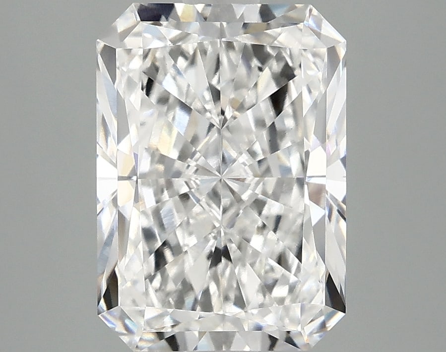 Loose Diamond - RADIANT 2.93ct D VS1: Loose Diamond - RADIANT 2.93ct D VS1 Source: This is a real non-mined Diamond that has been grown in a lab Shape: RADIANT Carats: 2.93 Color: D Clarity: VS1 Certification: IGI Condition: Pre-Owned PLE
