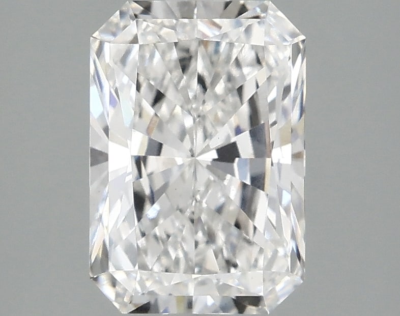 Loose Diamond - RADIANT 2.06ct D VS2: Loose Diamond - RADIANT 2.06ct D VS2 Source: This is a real non-mined Diamond that has been grown in a lab Shape: RADIANT Carats: 2.06 Color: D Clarity: VS2 Certification: IGI Condition: Pre-Owned PLE
