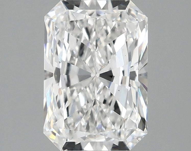 Loose Diamond - RADIANT 1.88ct E VS1: Loose Diamond - RADIANT 1.88ct E VS1 Source: This is a real non-mined Diamond that has been grown in a lab Shape: RADIANT Carats: 1.88 Color: E Clarity: VS1 Certification: IGI Condition: Pre-Owned PLE