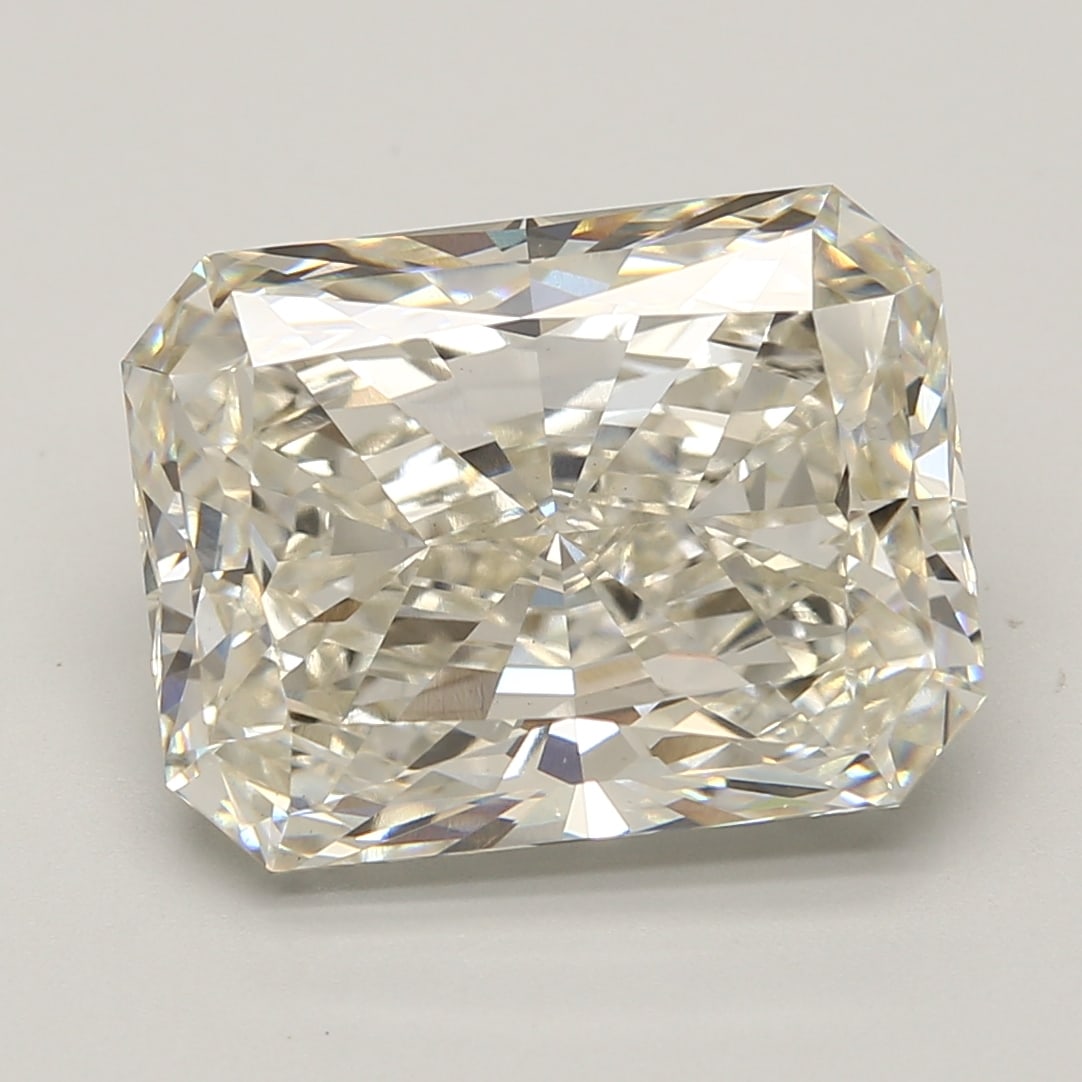 Loose Diamond - RADIANT 9.38ct I VS1: Loose Diamond - RADIANT 9.38ct I VS1 Source: This is a real non-mined Diamond that has been grown in a lab Shape: RADIANT Carats: 9.38 Color: I Clarity: VS1 Certification: IGI Condition: Pre-Owned PLE