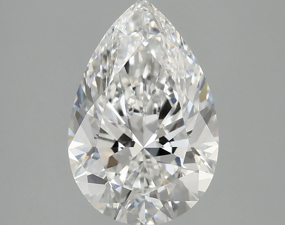 Loose Diamond - PEAR 2.45ct E VS1: Loose Diamond - PEAR 2.45ct E VS1 Source: This is a real non-mined Diamond that has been grown in a lab Shape: PEAR Carats: 2.45 Color: E Clarity: VS1 Certification: IGI Condition: Pre-Owned PLEASE NO