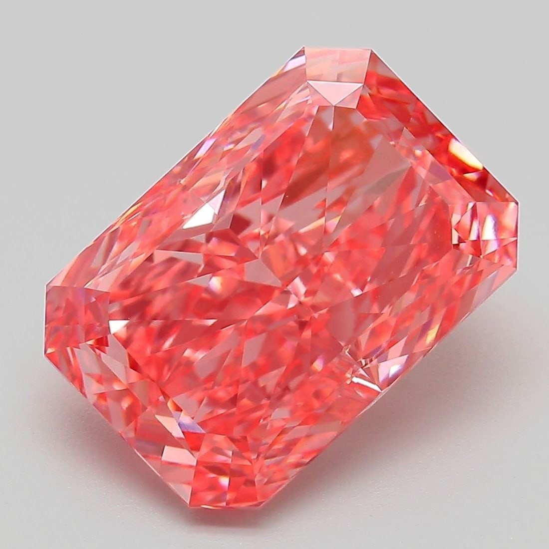 Loose Diamond - RADIANT 6.0ct Fancy Vivid Pink VVS2: Loose Diamond - RADIANT 6.0ct Fancy Vivid Pink VVS2 Source: This is a real non-mined Diamond that has been grown in a lab Shape: RADIANT Carats: 6.0 Color: Fancy Vivid Pink Certification: IGI Video: