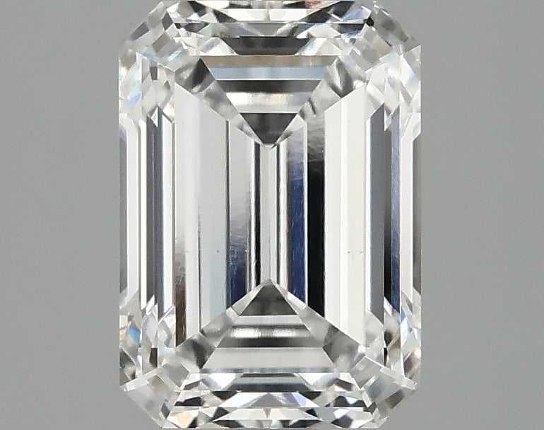 Loose Diamond - EMERALD 2.58ct E VS1: Loose Diamond - EMERALD 2.58ct E VS1 Source: This is a real non-mined Diamond that has been grown in a lab Shape: EMERALD Carats: 2.58 Color: E Clarity: VS1 Certification: IGI Condition: Pre-Owned PLE