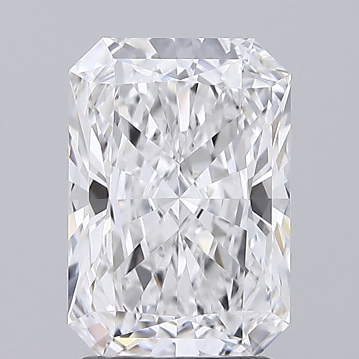 Loose Diamond - RADIANT 2.18ct E VVS2: Loose Diamond - RADIANT 2.18ct E VVS2 Source: This is a real non-mined Diamond that has been grown in a lab Shape: RADIANT Carats: 2.18 Color: E Clarity: VVS2 Certification: IGI Condition: Pre-Owned P
