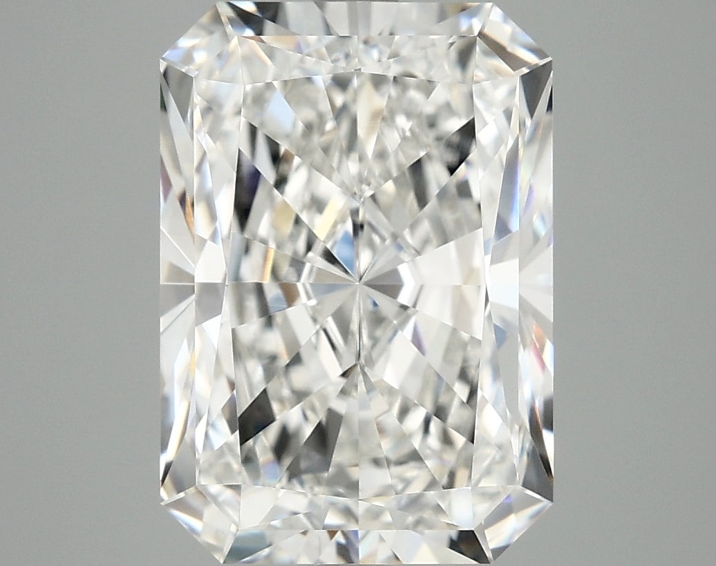 Loose Diamond - RADIANT 5.06ct F VVS1: Loose Diamond - RADIANT 5.06ct F VVS1 Source: This is a real non-mined Diamond that has been grown in a lab Shape: RADIANT Carats: 5.06 Color: F Clarity: VVS1 Certification: IGI Condition: Pre-Owned P