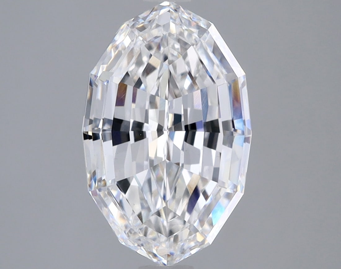 Loose Diamond - OVAL STEP CUT 3.1ct D VVS2: Loose Diamond - OVAL STEP CUT 3.1ct D VVS2 Source: This is a real non-mined Diamond that has been grown in a lab Shape: OVAL STEP CUT Carats: 3.1 Color: D Clarity: VVS2 Certification: IGI Condition: P