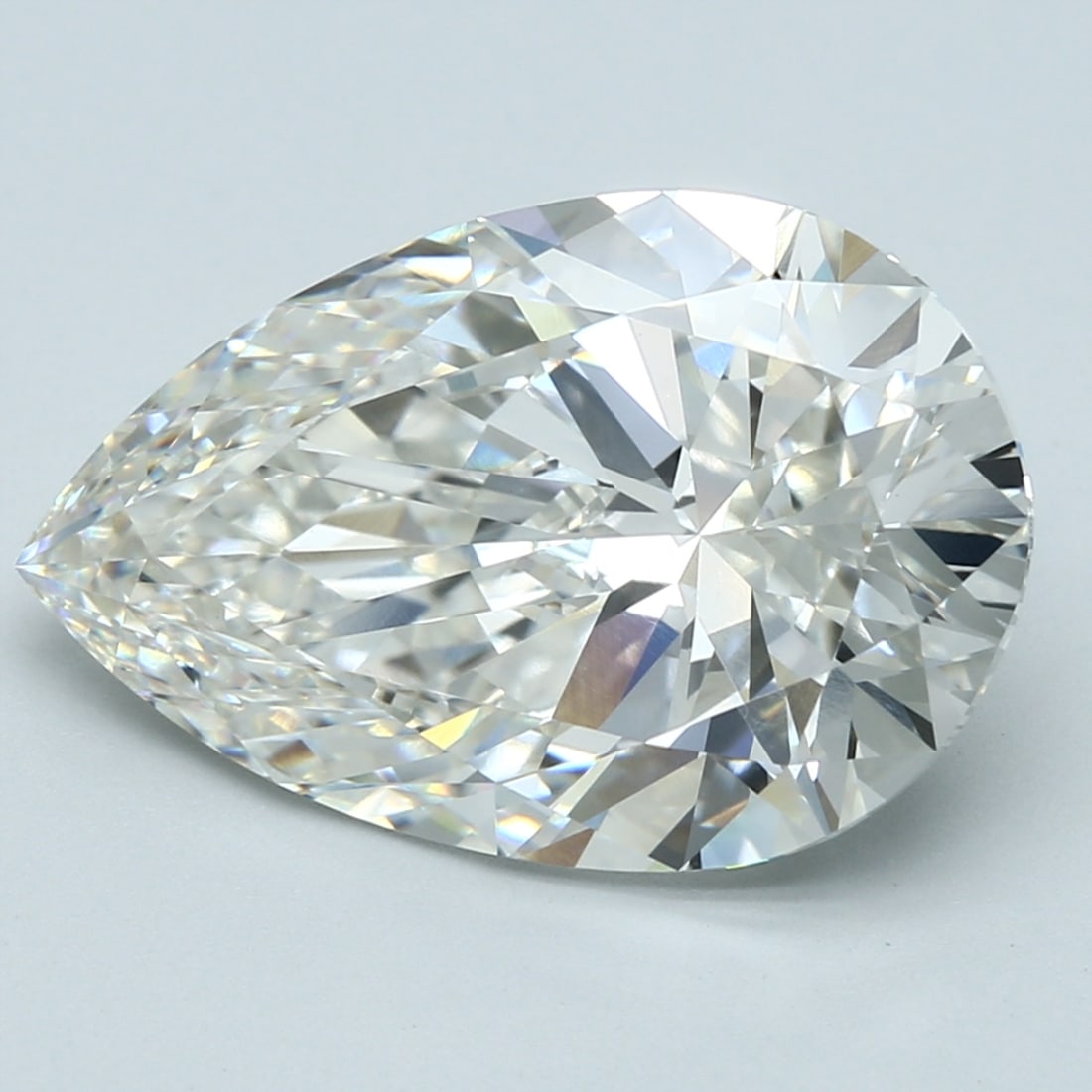 Loose Diamond - PEAR 8.73ct G VVS2: Loose Diamond - PEAR 8.73ct G VVS2 Source: This is a real non-mined Diamond that has been grown in a lab Shape: PEAR Carats: 8.73 Color: G Clarity: VVS2 Certification: IGI Condition: Pre-Owned PLEASE 