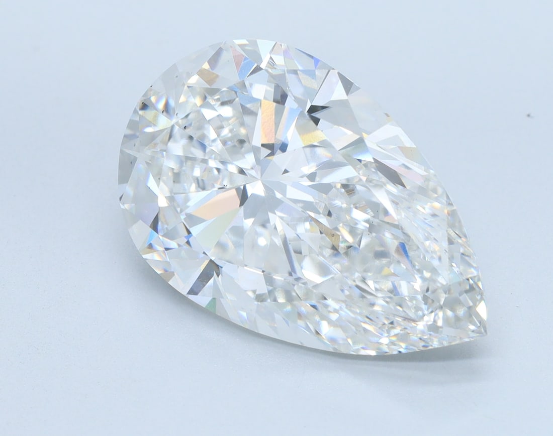 Loose Diamond - PEAR 8.05ct F VS2: Loose Diamond - PEAR 8.05ct F VS2 Source: This is a real non-mined Diamond that has been grown in a lab Shape: PEAR Carats: 8.05 Color: F Clarity: VS2 Certification: IGI Condition: Pre-Owned PLEASE NO