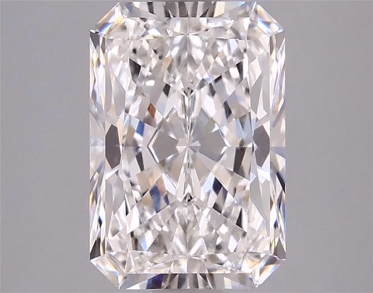 Loose Diamond - RADIANT 1.64ct F VS2: Loose Diamond - RADIANT 1.64ct F VS2 Source: This is a real non-mined Diamond that has been grown in a lab Shape: RADIANT Carats: 1.64 Color: F Clarity: VS2 Certification: IGI Condition: Pre-Owned PLE
