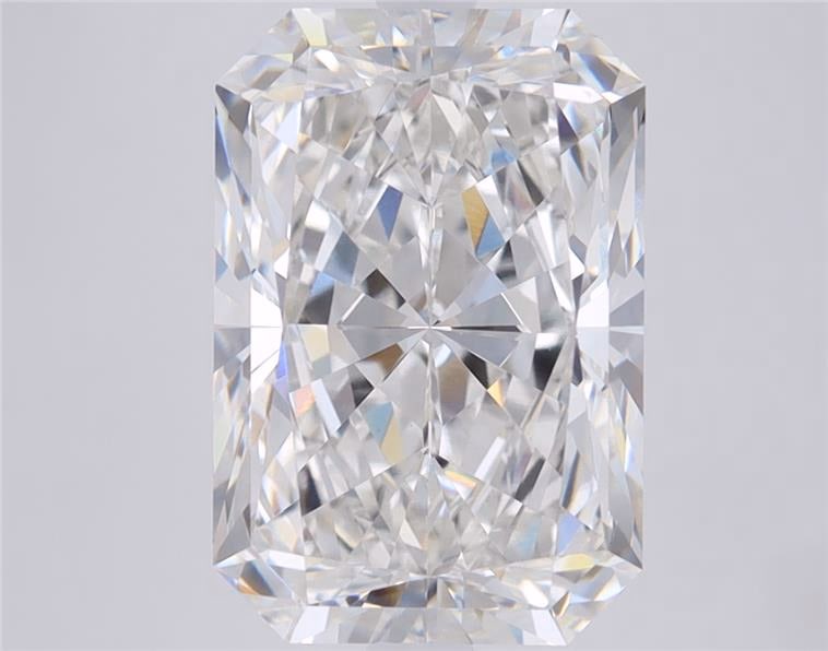 Loose Diamond - RADIANT 3.92ct D VVS2: Loose Diamond - RADIANT 3.92ct D VVS2 Source: This is a real non-mined Diamond that has been grown in a lab Shape: RADIANT Carats: 3.92 Color: D Clarity: VVS2 Certification: IGI Condition: Pre-Owned P