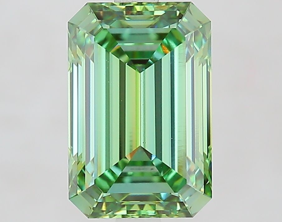 Loose Diamond - EMERALD 3.1ct Fancy Vivid Green VVS2: Loose Diamond - EMERALD 3.1ct Fancy Vivid Green VVS2 Source: This is a real non-mined Diamond that has been grown in a lab Shape: EMERALD Carats: 3.1 Color: Fancy Vivid Green Certification: IGI Video: