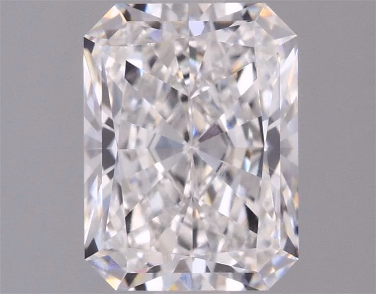 Loose Diamond - RADIANT 5.09ct D VS1: Loose Diamond - RADIANT 5.09ct D VS1 Source: This is a real non-mined Diamond that has been grown in a lab Shape: RADIANT Carats: 5.09 Color: D Clarity: VS1 Certification: IGI Condition: Pre-Owned PLE