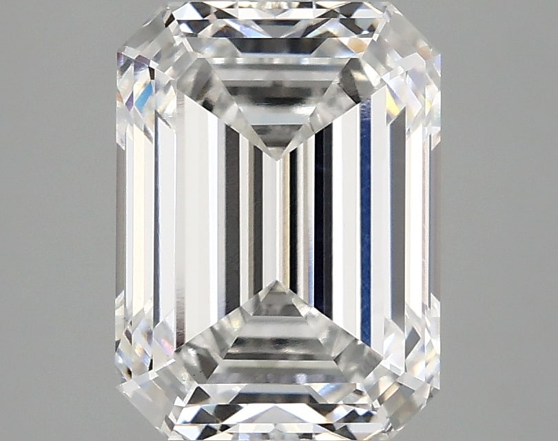 Loose Diamond - EMERALD 3.12ct E VS1: Loose Diamond - EMERALD 3.12ct E VS1 Source: This is a real non-mined Diamond that has been grown in a lab Shape: EMERALD Carats: 3.12 Color: E Clarity: VS1 Certification: IGI Condition: Pre-Owned PLE