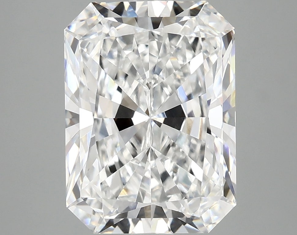 Loose Diamond - RADIANT 4.09ct D VVS2: Loose Diamond - RADIANT 4.09ct D VVS2 Source: This is a real non-mined Diamond that has been grown in a lab Shape: RADIANT Carats: 4.09 Color: D Clarity: VVS2 Certification: IGI Condition: Pre-Owned P