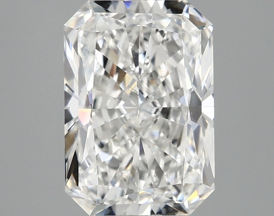 Loose Diamond - RADIANT 2.87ct F VS2: Loose Diamond - RADIANT 2.87ct F VS2 Source: This is a real non-mined Diamond that has been grown in a lab Shape: RADIANT Carats: 2.87 Color: F Clarity: VS2 Certification: IGI Condition: Pre-Owned PLE