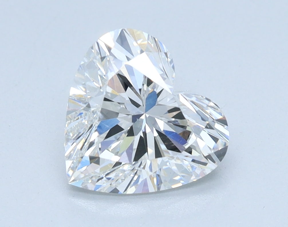 Loose Diamond - HEART 1.35ct E VS2: Loose Diamond - HEART 1.35ct E VS2 Source: This is a real non-mined Diamond that has been grown in a lab Shape: HEART Carats: 1.35 Color: E Clarity: VS2 Certification: IGI Condition: Pre-Owned PLEASE 