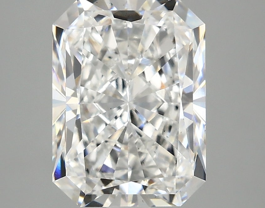 Loose Diamond - RADIANT 2.93ct D VS2: Loose Diamond - RADIANT 2.93ct D VS2 Source: This is a real non-mined Diamond that has been grown in a lab Shape: RADIANT Carats: 2.93 Color: D Clarity: VS2 Certification: IGI Condition: Pre-Owned PLE