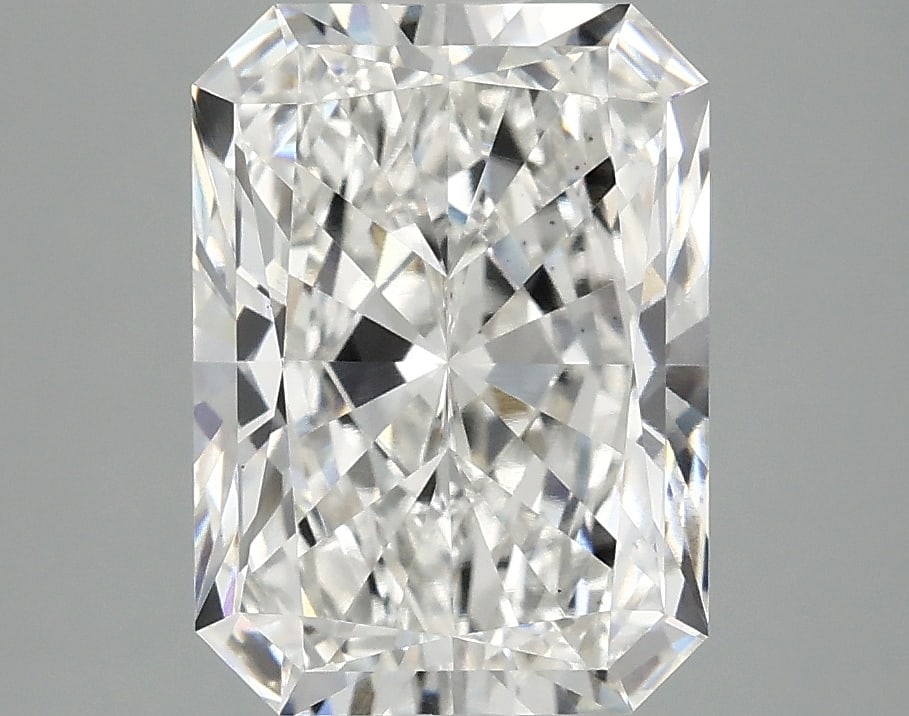 Loose Diamond - RADIANT 3.06ct F VS1: Loose Diamond - RADIANT 3.06ct F VS1 Source: This is a real non-mined Diamond that has been grown in a lab Shape: RADIANT Carats: 3.06 Color: F Clarity: VS1 Certification: IGI Condition: Pre-Owned PLE