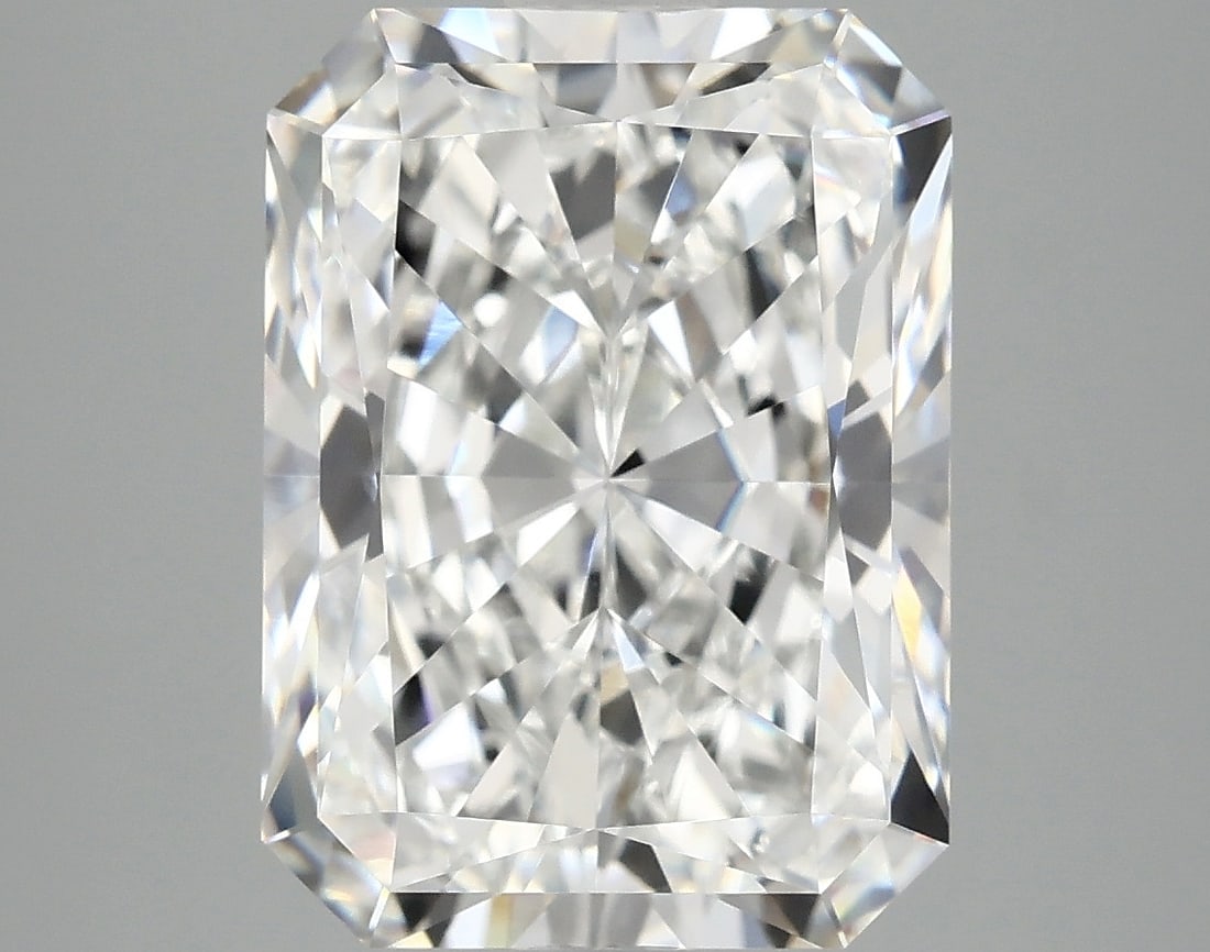 Loose Diamond - RADIANT 5.08ct F VVS1: Loose Diamond - RADIANT 5.08ct F VVS1 Source: This is a real non-mined Diamond that has been grown in a lab Shape: RADIANT Carats: 5.08 Color: F Clarity: VVS1 Certification: IGI Condition: Pre-Owned P