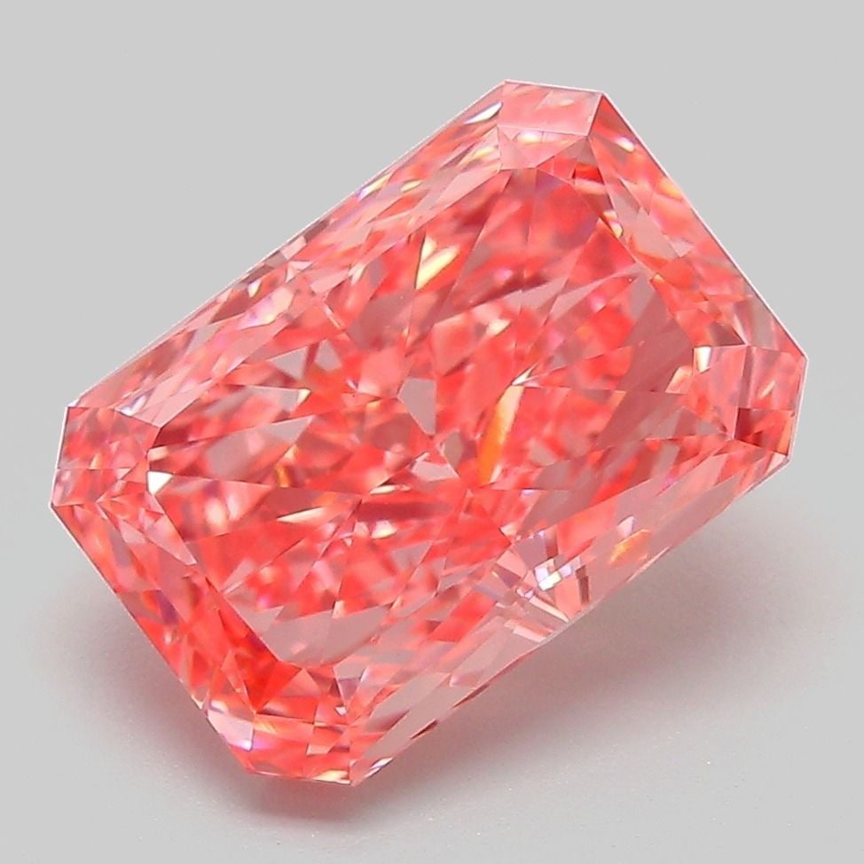 Loose Diamond - RADIANT 4.2ct Fancy Vivid Pink VVS2: Loose Diamond - RADIANT 4.2ct Fancy Vivid Pink VVS2 Source: This is a real non-mined Diamond that has been grown in a lab Shape: RADIANT Carats: 4.2 Color: Fancy Vivid Pink Certification: IGI Video: