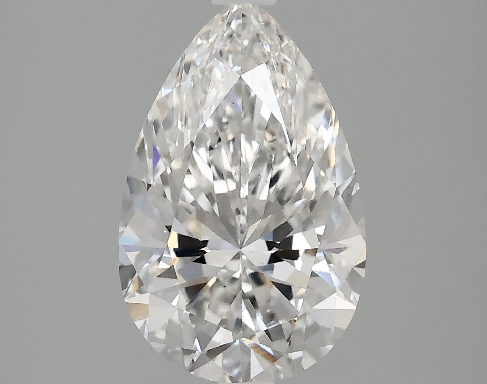 Loose Diamond - PEAR 2.33ct E VS1: Loose Diamond - PEAR 2.33ct E VS1 Source: This is a real non-mined Diamond that has been grown in a lab Shape: PEAR Carats: 2.33 Color: E Clarity: VS1 Certification: IGI Condition: Pre-Owned PLEASE NO