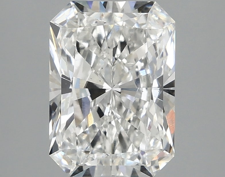 Loose Diamond - RADIANT 2.3ct F VS2: Loose Diamond - RADIANT 2.3ct F VS2 Source: This is a real non-mined Diamond that has been grown in a lab Shape: RADIANT Carats: 2.3 Color: F Clarity: VS2 Certification: IGI Condition: Pre-Owned PLEAS
