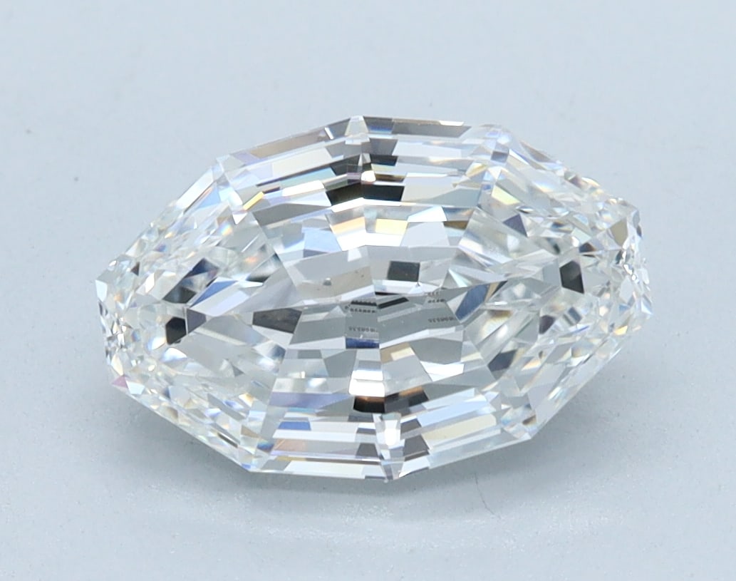 Loose Diamond - OVAL STEP CUT 1.88ct E VVS2: Loose Diamond - OVAL STEP CUT 1.88ct E VVS2 Source: This is a real non-mined Diamond that has been grown in a lab Shape: OVAL STEP CUT Carats: 1.88 Color: E Clarity: VVS2 Certification: IGI Condition: