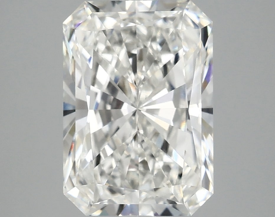 Loose Diamond - RADIANT 3.58ct F VVS2: Loose Diamond - RADIANT 3.58ct F VVS2 Source: This is a real non-mined Diamond that has been grown in a lab Shape: RADIANT Carats: 3.58 Color: F Clarity: VVS2 Certification: IGI Condition: Pre-Owned P