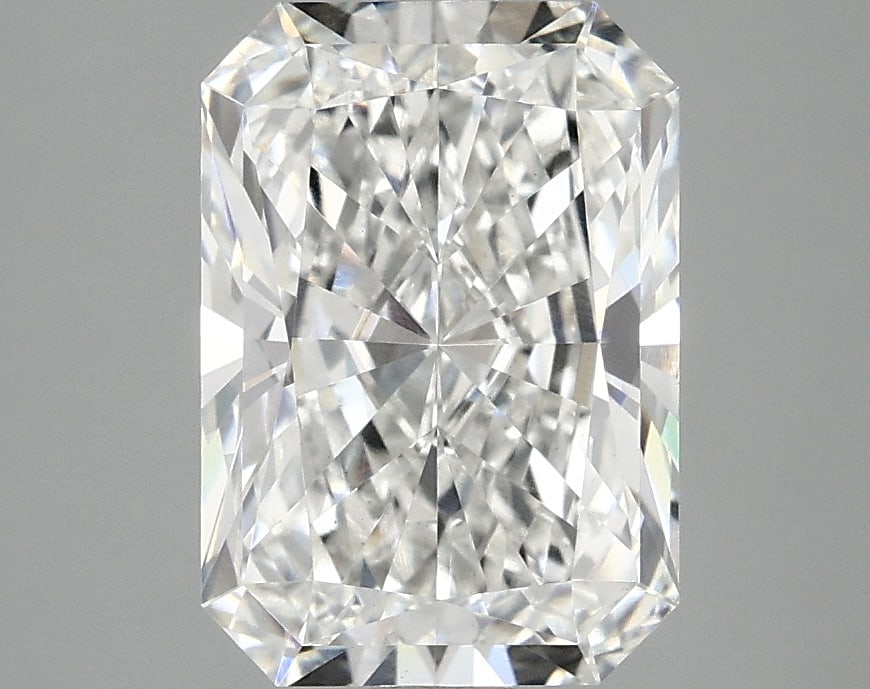 Loose Diamond - RADIANT 2.84ct F VS1: Loose Diamond - RADIANT 2.84ct F VS1 Source: This is a real non-mined Diamond that has been grown in a lab Shape: RADIANT Carats: 2.84 Color: F Clarity: VS1 Certification: IGI Condition: Pre-Owned PLE