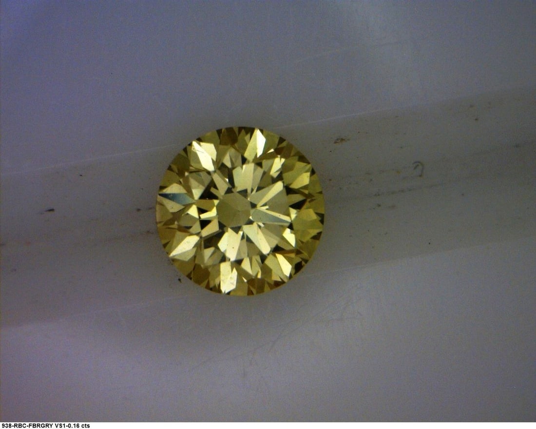Loose Diamond - ROUND 0.16ct Fancy Brownish Greenish Yellow: Loose Diamond - ROUND 0.16ct Fancy Brownish Greenish Yellow Source: Natural Shape: ROUND Carats: 0.16 Color: Fancy Brownish Greenish Yellow Certification: GIA PLEASE NOTE: Framed, Large, or heavy item