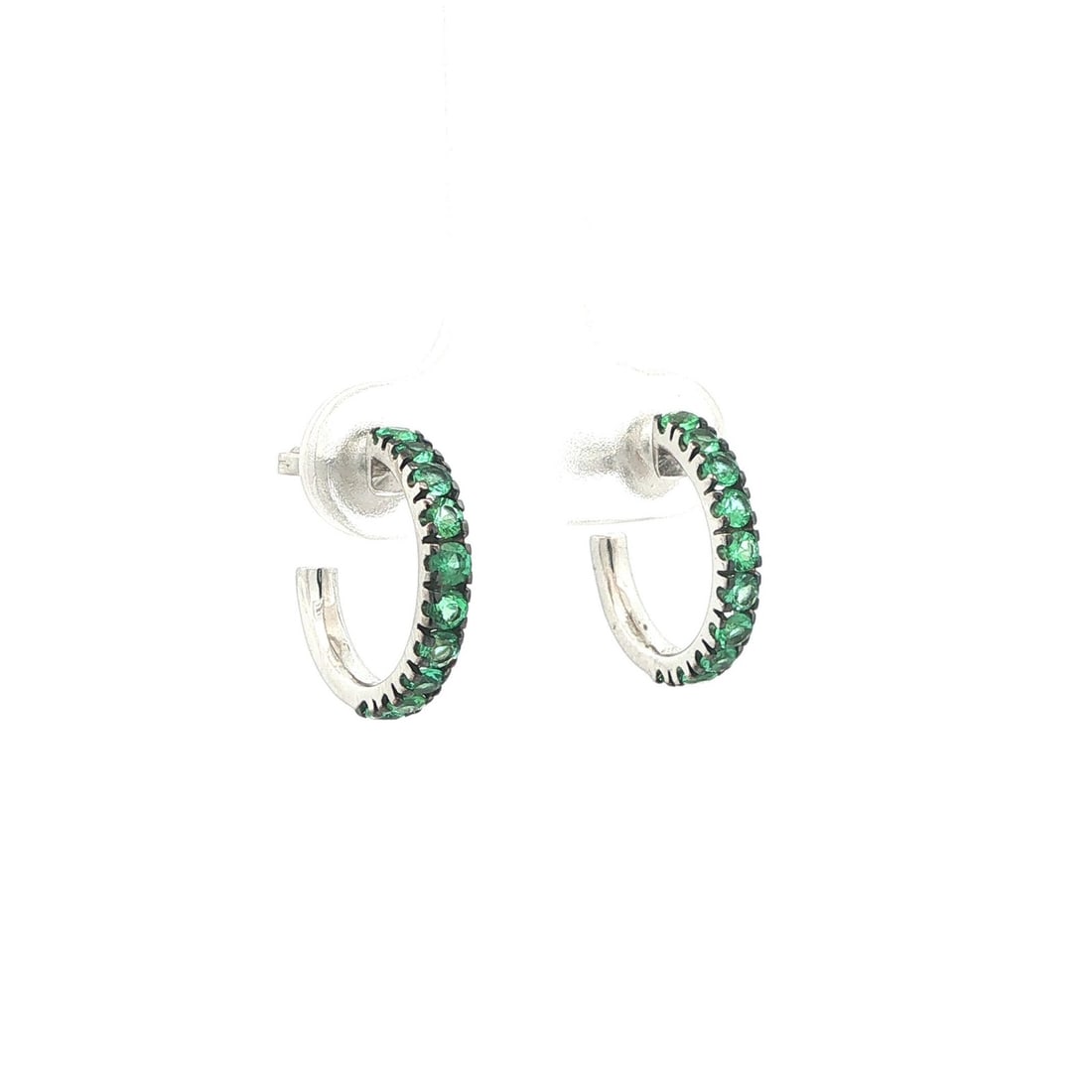 Unbranded 18k White Gold Emerald Pave Cuff Hoop Earrings 0.90ctw: Unbranded 18k White Gold Emerald Pave Cuff Hoop Earrings 0.90ctw Un-used cuff hoop earrings crafted in solid 18k white gold with a black rhodium front, set with natural genuine round brilliant cut eme