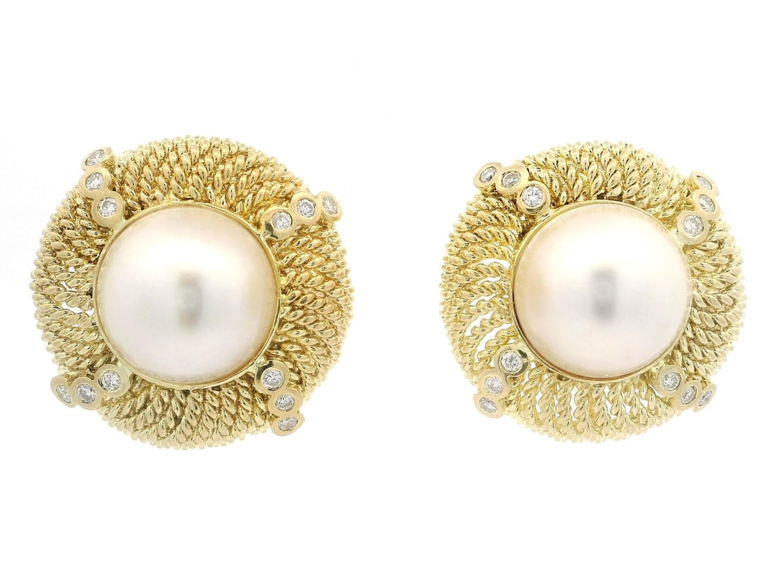 14K Gold Twisted Wire Button Earrings with Mabe Pearl and Diamonds: 14K Gold Twisted Wire Button Earrings with Mabe Pearl and Diamonds These exquisite earrings feature large round Mabe pearls and diamonds, elegantly crafted in 14K solid yellow gold. Each earring showc