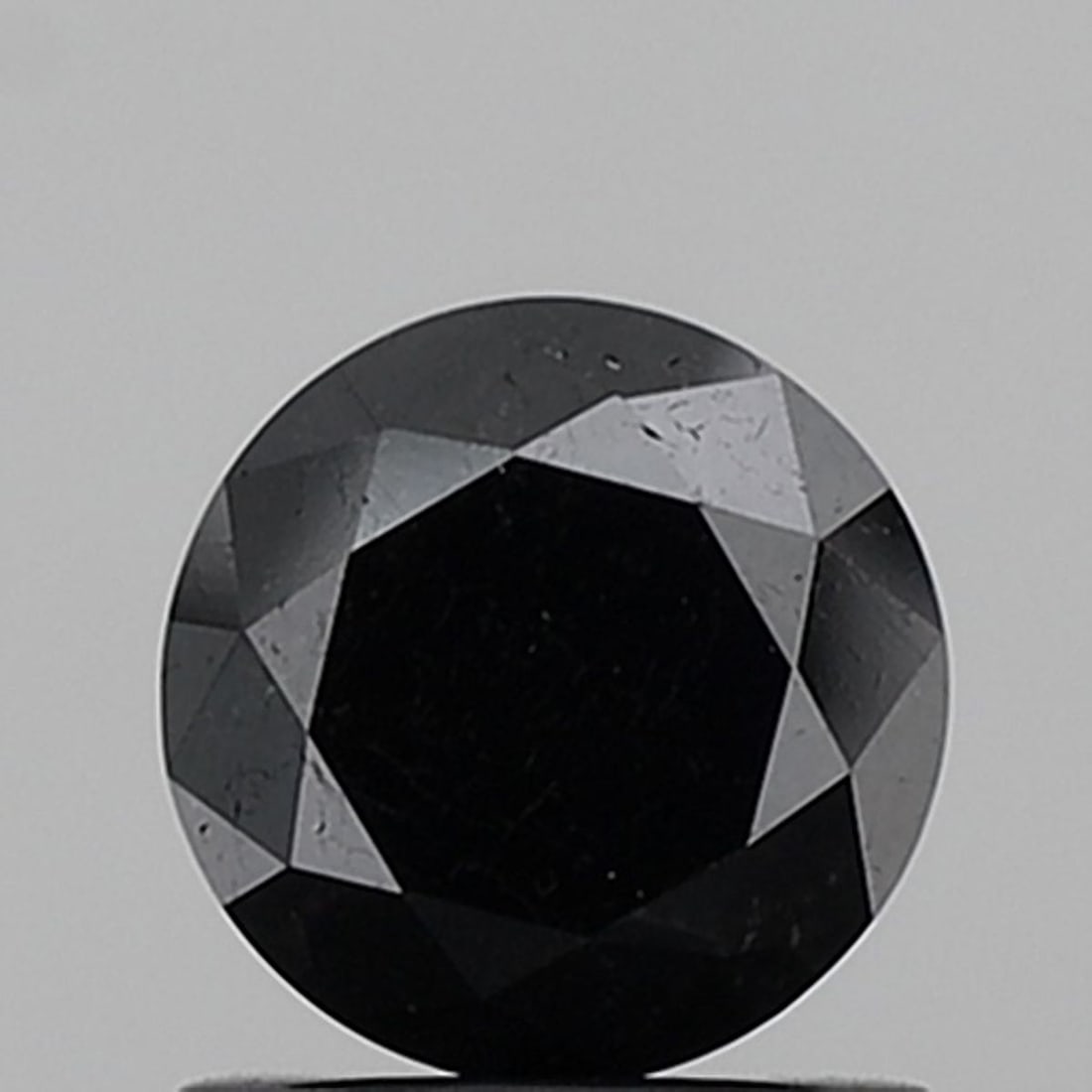Loose Diamond - ROUND 1.17ct Black VS1: Loose Diamond - ROUND 1.17ct Black VS1 Source: Natural Shape: ROUND Carats: 1.17 Color: Black Certification: NONE Video: