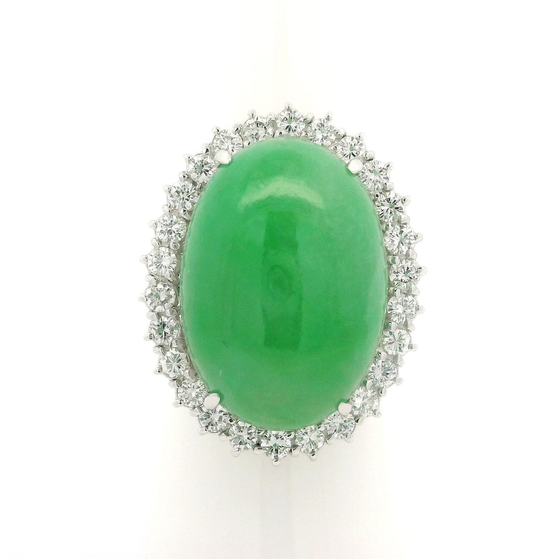 Vintage Handmade GIA Certified 17.15ct Jade Diamond Oval Ring: Vintage Handmade GIA Certified 17.15ct Jade Diamond Oval Ring This exquisite vintage handmade ring features a stunning natural genuine jade stone, expertly crafted into an oval cabochon cut and prong 