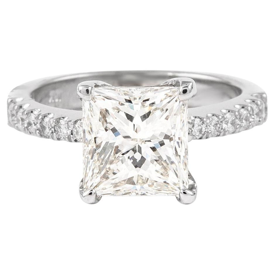 GIA 3.01ct Princess Cut Diamond Engagement Ring 18k White Gold: GIA 3.01ct Princess Cut Diamond Engagement Ring 18k White Gold Presenting a stunning modern diamond solitaire engagement ring featuring a remarkable 3.01 carat princess cut diamond. Graded by GIA with