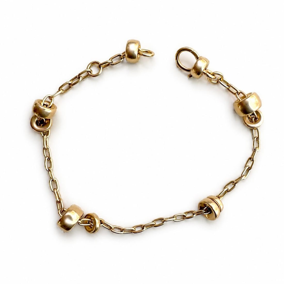 Pomellato 18k Yellow Gold Iconica Link Bracelet 7.25 inch: Pomellato 18k Yellow Gold Iconica Link Bracelet 7.25 inch This Pomellato Iconica link chain bracelet features solid 18k yellow gold large rondel links. Designed for women, the bracelet measures 7.25 i