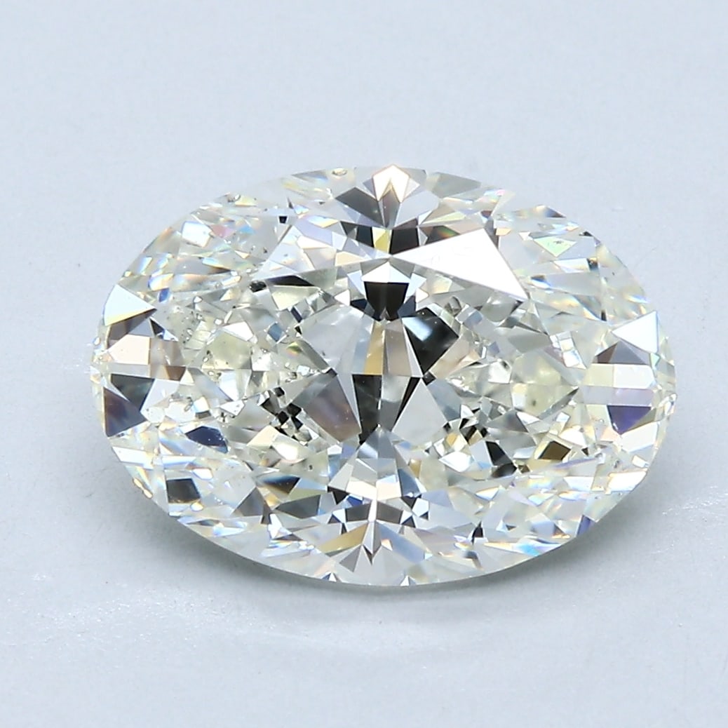 Loose Diamond - OVAL 3.51ct J SI1: Loose Diamond - OVAL 3.51ct J SI1 Source: Natural Mined Diamond Shape: OVAL Carats: 3.51 Color: J Clarity: SI1 Certification: GIA Condition: Pre-Owned PLEASE NOTE: Framed, Large, or heavy items do not