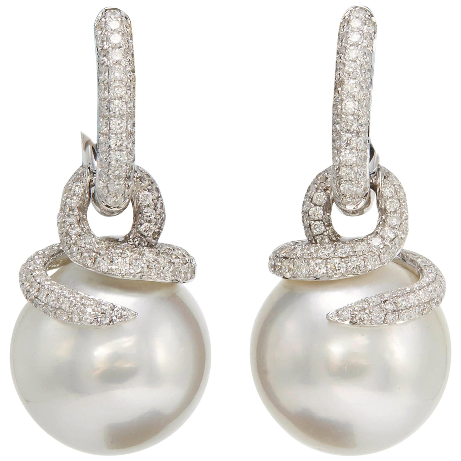 Harbor Diamonds 18K White Gold South Sea Pearl Diamond Earrings 1.55 Carats: Harbor Diamonds 18K White Gold South Sea Pearl Diamond Earrings 1.55 Carats Elevate your elegance with these stunning 18K White Gold drop earrings, featuring two exquisite South Sea Pearls measuring 1
