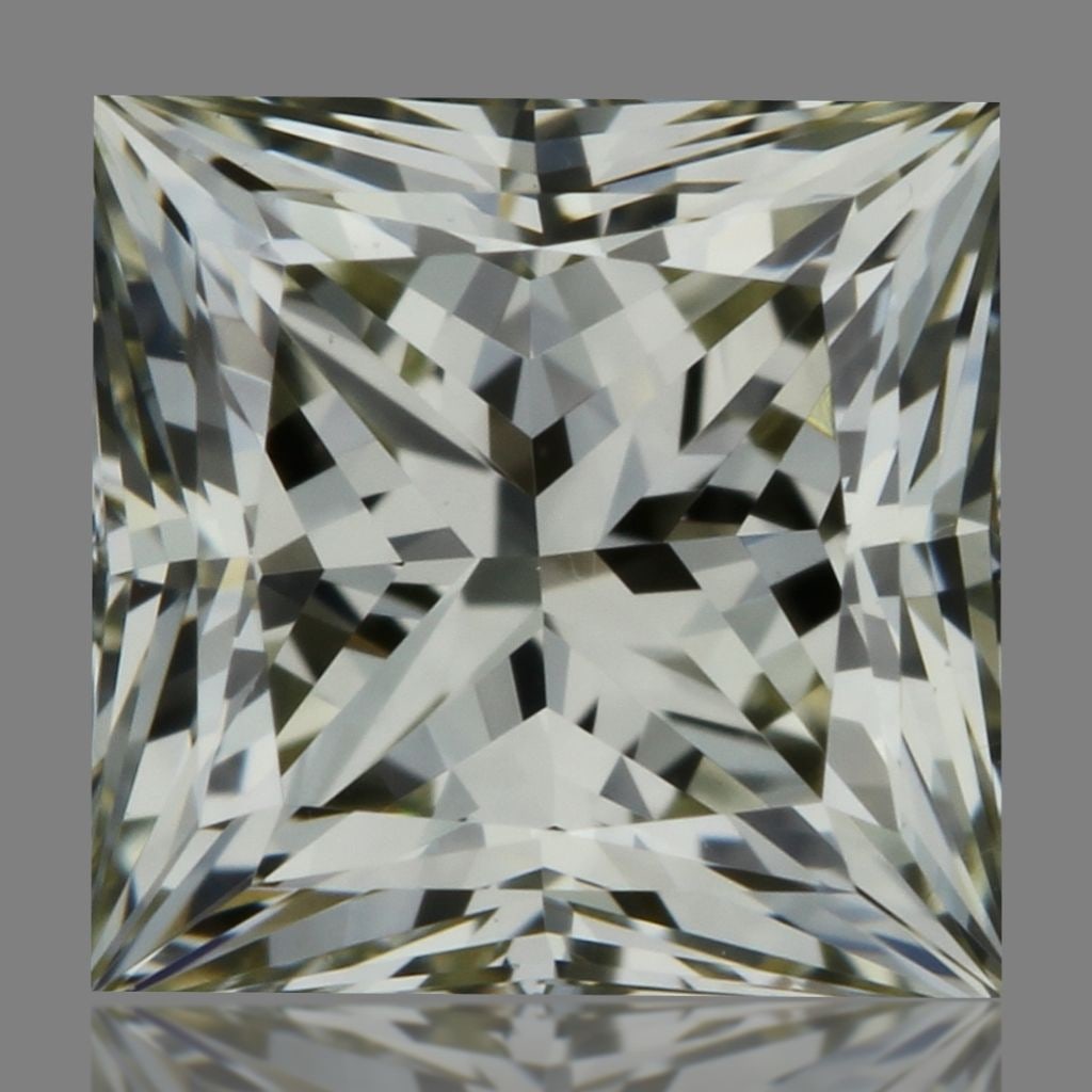 Loose Diamond - PRINCESS 0.52ct Q-R VVS1: Loose Diamond - PRINCESS 0.52ct Q-R VVS1 Source: Natural Shape: PRINCESS Carats: 0.52 Color: Q-R Certification: GIA Video: Video Link PLEASE NOTE: Framed, Large, or heavy items do not have shipping