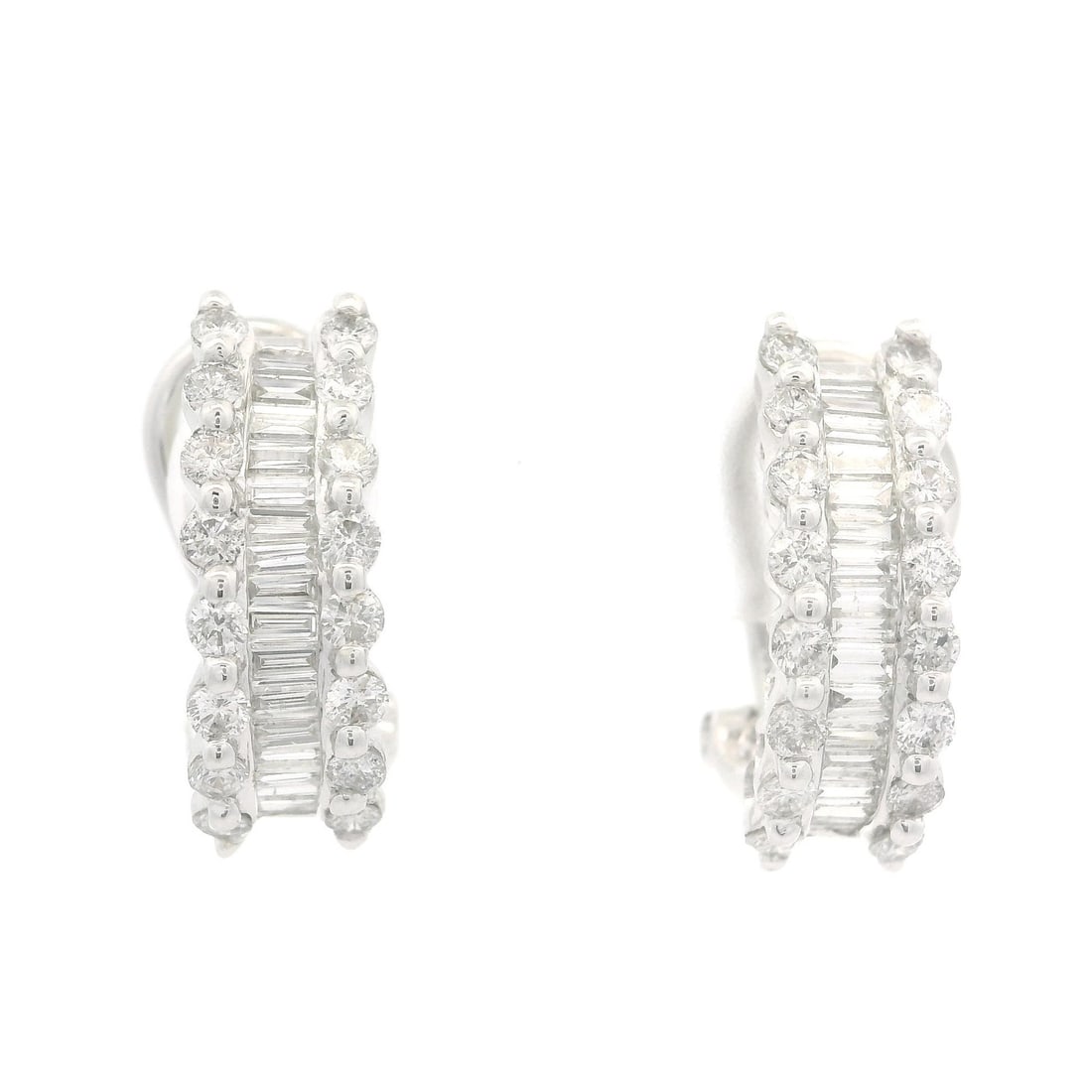 Elegant 1.29ct Diamond Cuff Earrings in 18k White Gold: Elegant 1.29ct Diamond Cuff Earrings in 18k White Gold These elegant cuff earrings are crafted from solid 18 karat white gold and feature a stunning array of (63) natural genuine diamonds. The design 